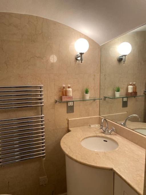 Spacious Flat In The Most Desirable Area Of Λονδίνο Εξωτερικό φωτογραφία